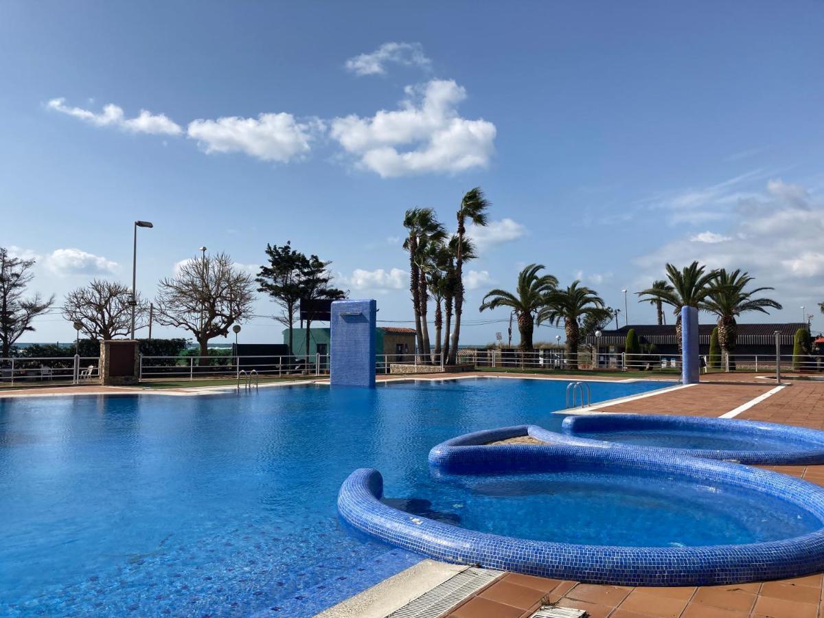מלגרט דה מאר Albatross Mobile Homes On Camping El Pla De Mar מראה חיצוני תמונה